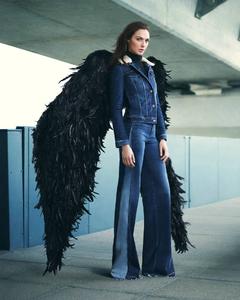 Gal Gadot posing as angel