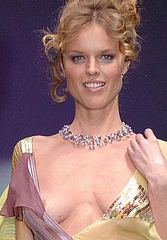 Eva Herzigova nip slip runway photo
