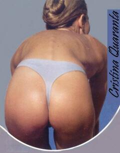Cristina Quaranta shows her round ass