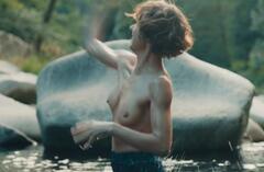 Julia Koschitz topless at Jonathan