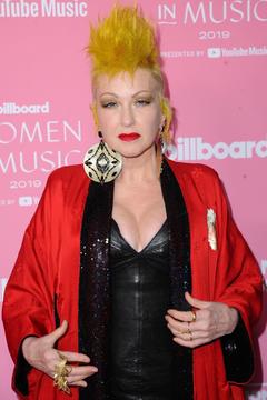 Lauper nip slip cyndi Cyndi Lauper