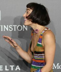 Mia Moretti nipple slip paparazzi image