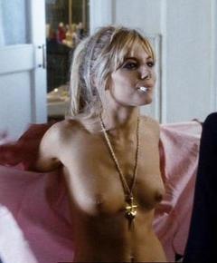 nackte-jugendlich-sienna-miller-alfie-oben-ohne