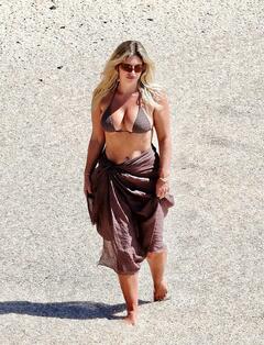 Natasha Oakley in bikini enjoying the sun in St Barths - January 25, 2026