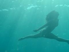 Ariadna Hafez Navarro naked in a water at Casiopea