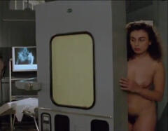 Ariane Kah nude at Le miracule
