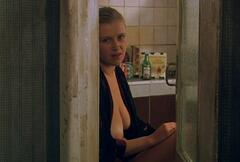 Irina Rozanova topless at Interdevochka