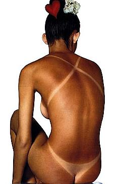 Laetitia Casta nude tit and ass crack