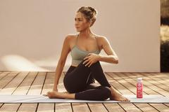 Jennifer Aniston doing yoga for People Magazine - November 2020
