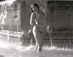 Ekaterina Dar nude at Radio nuit Paris