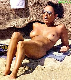 Carolina Marconi sunbathing nude