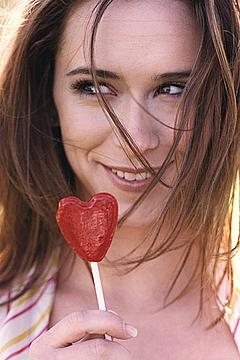 Jennifer Love Hewitt with lollipop photo