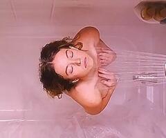 Sydney Sweeney, Amanda Seyfried nude under shower at The Housemaid