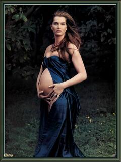 Pregnant Brooke Shields posing for Vogue magazine