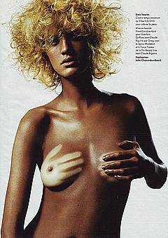 Eva Jay Kubatova topless cover her tit