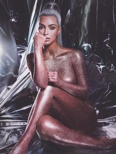 Kim Kardashian undressed