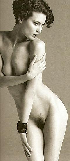 Shalom Harlow fully nude