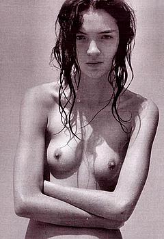 Maria Carla Boscono topless