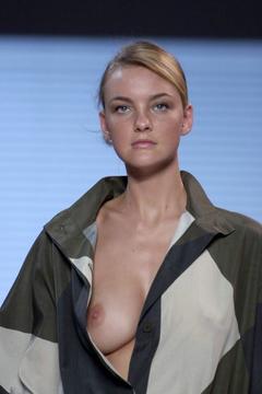 Caroline Trentini flshing her nude boob