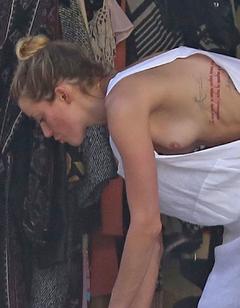 Amber Heard tit slip paparazzi photo