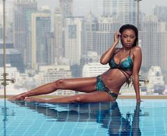 Precious Muir in bikini