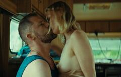 Agnieszka Zulewska topless at Wielka woda