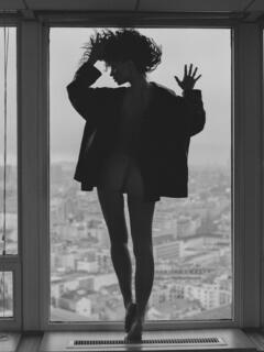 Emily Ratajkowski sexy for Cap 74024