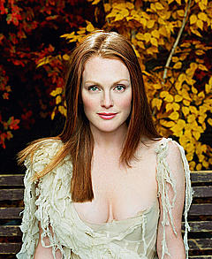 Julianne Moore cleavage