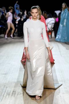 Karlie Kloss runway at Marc Jacobs Fashion Show in NYC