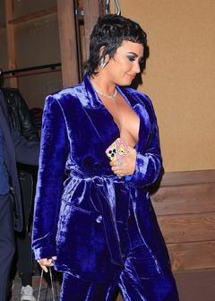 Demi Lovato cleavage wheli leaving Craig’s in West Hollywood