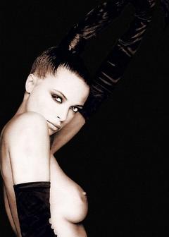 Natalia Estrada topless