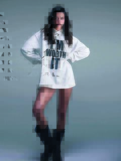 Kendall Jenner - L'Oreal Paris Fall 2023