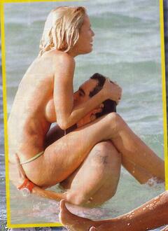 Lucia Lapiedra topless paparazzi photo