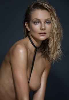 Eniko Mihalik nude boob