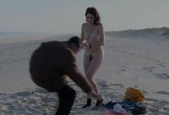 Rita Cabaco fully nude at O Vento Assobiando nas Gruas
