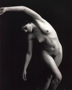 Mini Anden nude boobs and pussy balck-&-white image