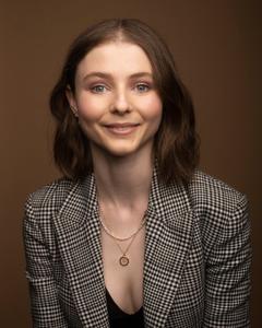 Thomasin McKenzie Luke Fontana portraits 2020  (2)