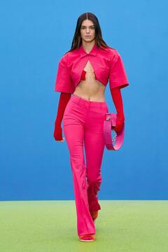 Kendall Jenner walks runway at Jacquemus fall-winter 2021-2022 fashion show in Paris