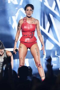 Halsey performs at 2019 Billboard Music Awards