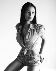 Fiona Barron sexy for Gregorio Campos photoshoot