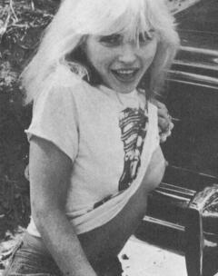 Deborah Harry shows her nude tit
