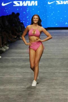 Rachel Pizzolato - Nike swim fashion show in Miami