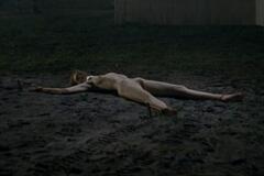 Leslie Stefanson nude at The General's Daughter