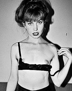 Nettie Harris shows her nude tits