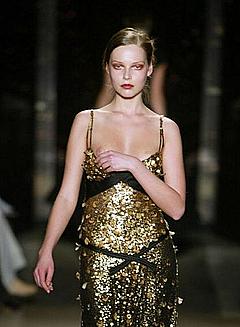 Polina Kouklina tit slip runway photo