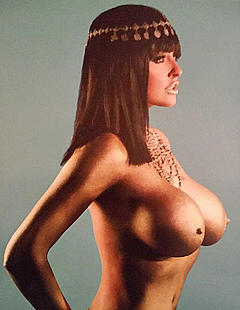 Abigail Ratchford big nude boobs calendar photo