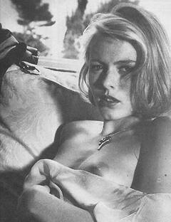 Patsy Kensit nude tits