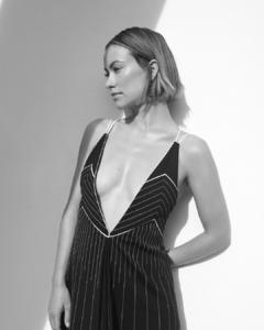 Olivia Wilde black-&-white image
