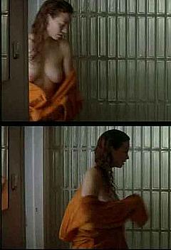 Leonor Watling topless in Parle avec elle