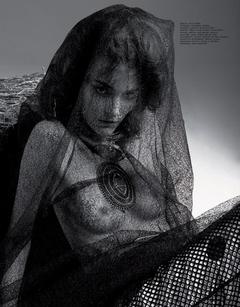 Zuzanna Bijoch see through black-&-white image